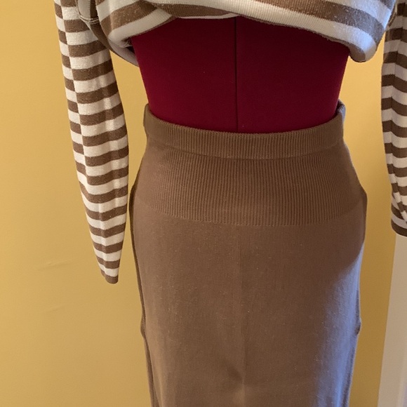 Club nicco striped sweater with solid coloured knit skirt - Picture 7 of 11